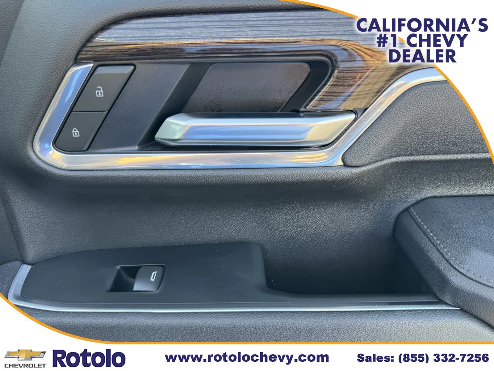 Used 2025 Summit White Chevrolet LT image 10