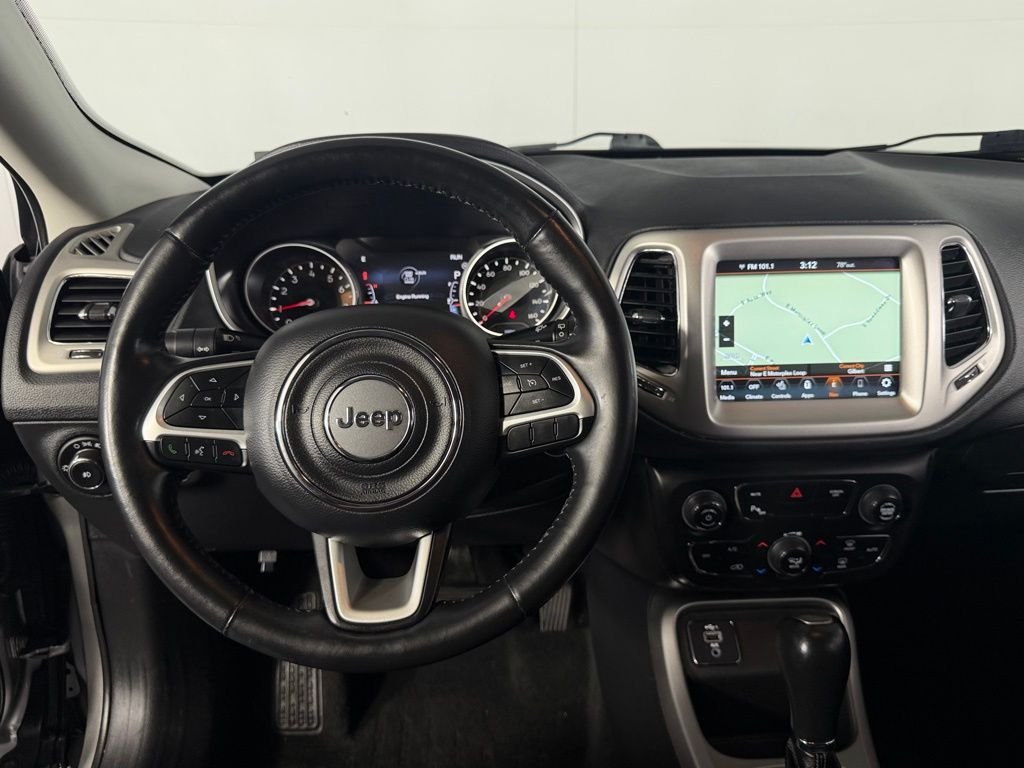 Used 2019 Silver Jeep Limited image 12