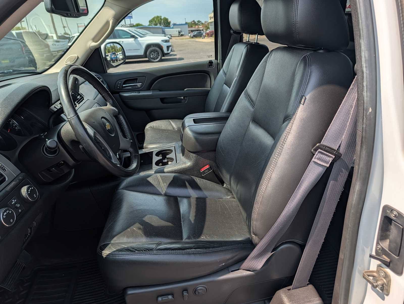 Used 2013 Summit White Chevrolet LTZ image 9