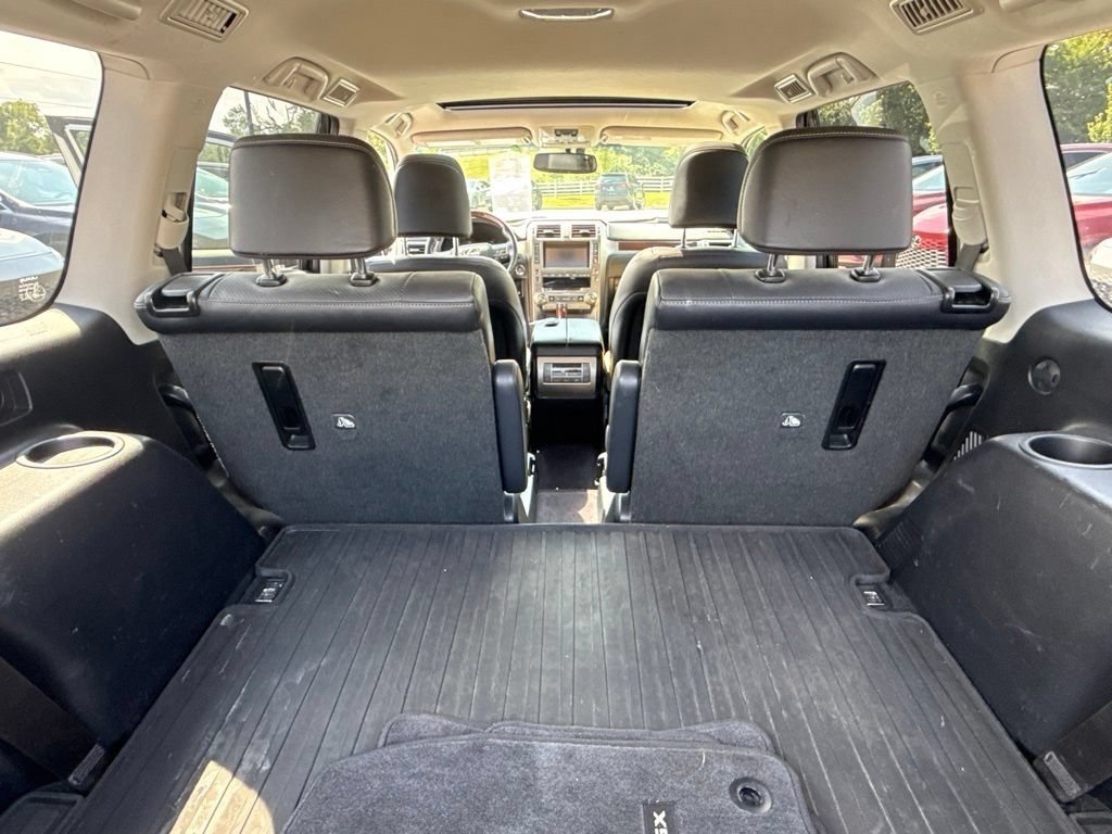 Used 2017 Starfire Pearl Lexus 460 Luxury image 24