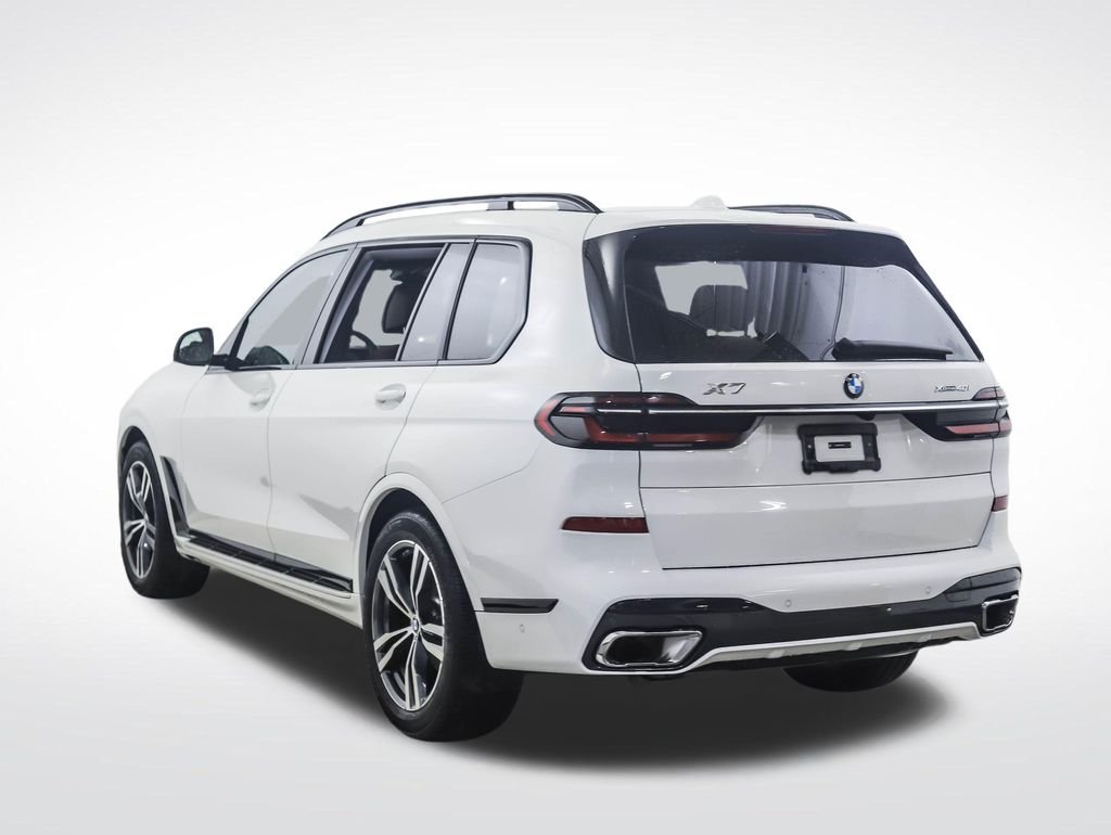 Certified Used 2026 Alpine White BMW xDrive40i image 3