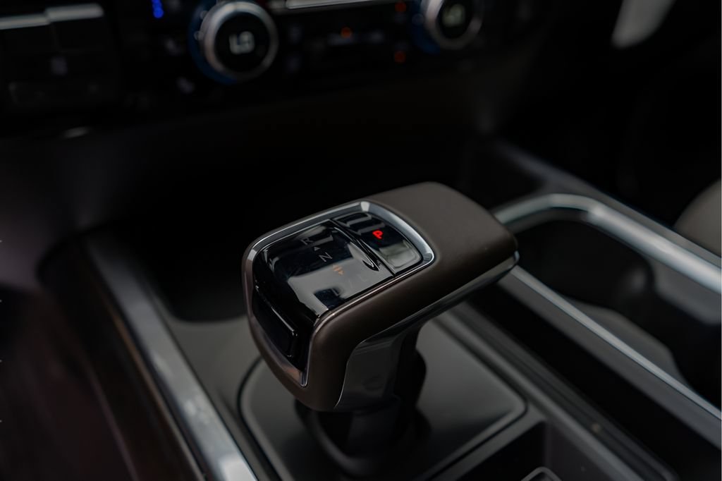 2026 GMC Sierra 1500 SLT - Photo 15