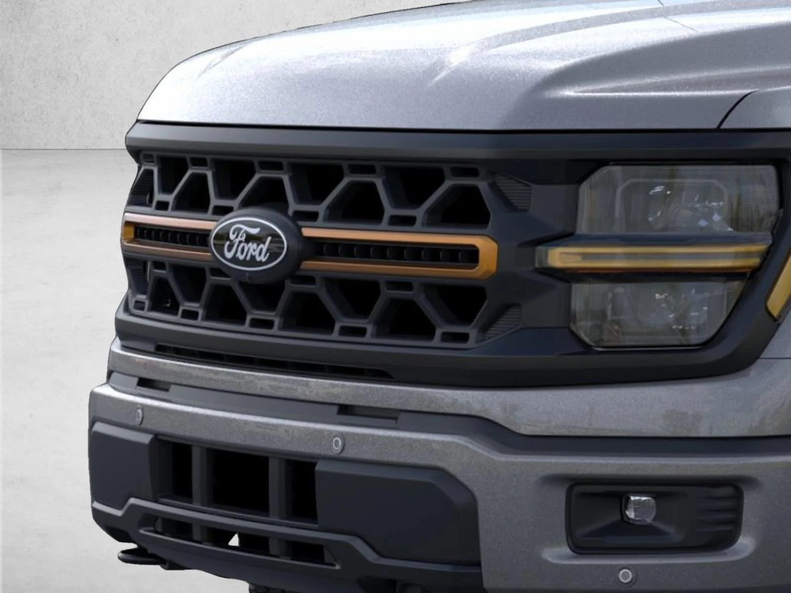 New 2026 Carbonized Gray Metallic Ford Tremor® image 17