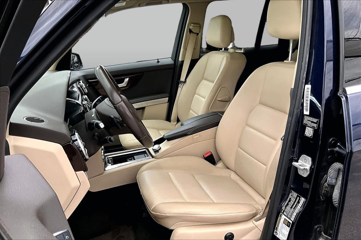 Used 2015 Lunar Blue Metallic Mercedes-Benz GLK 350 image 8