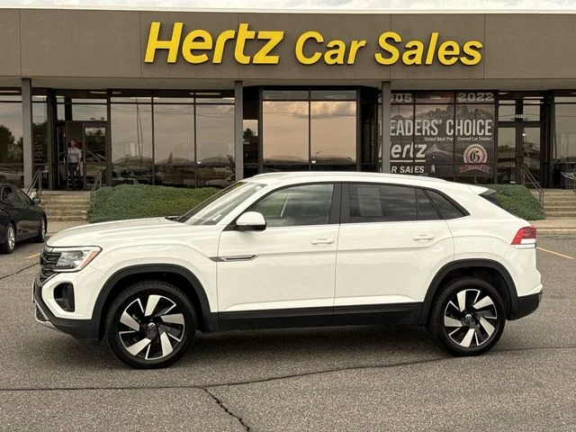 Used 2025 White Volkswagen 2.0T SE w/Technology image 1