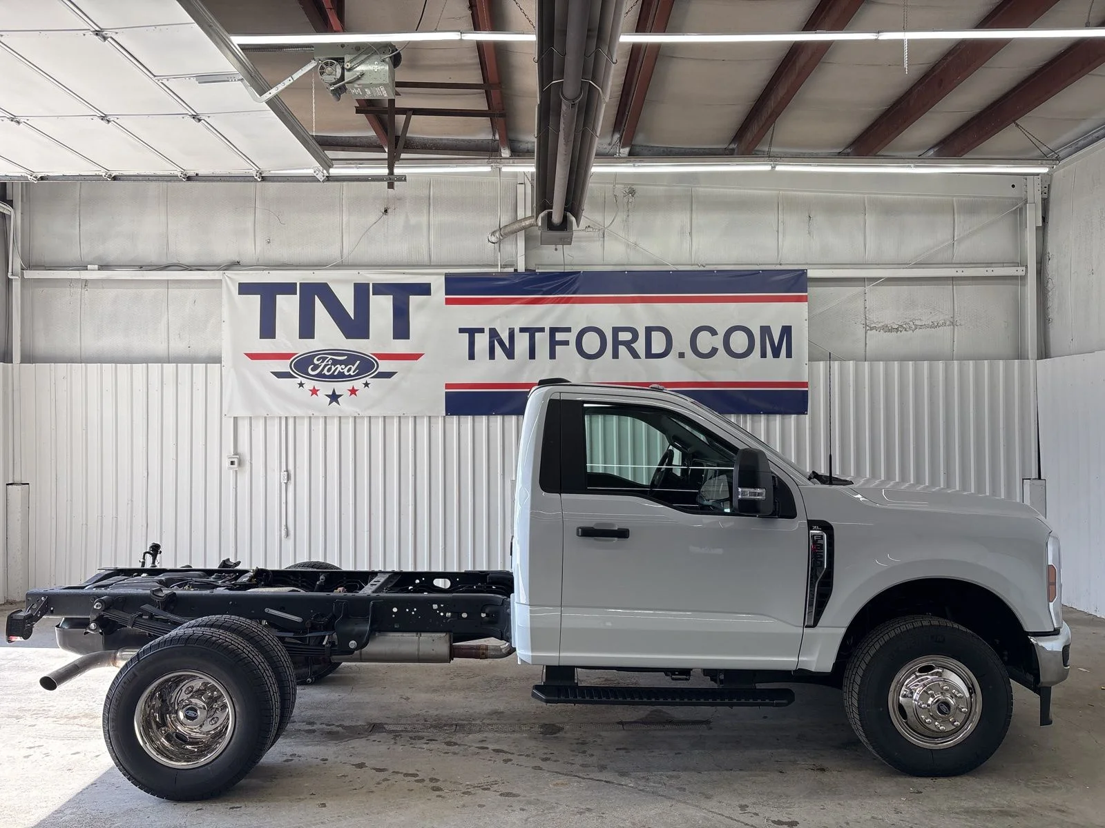 2026 Ford F-350 XL 4x4 Regular Cab 145-In DRW's photo