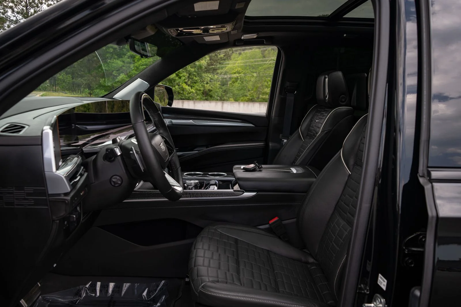 Used 2025 Black Raven Cadillac V-Series image 25