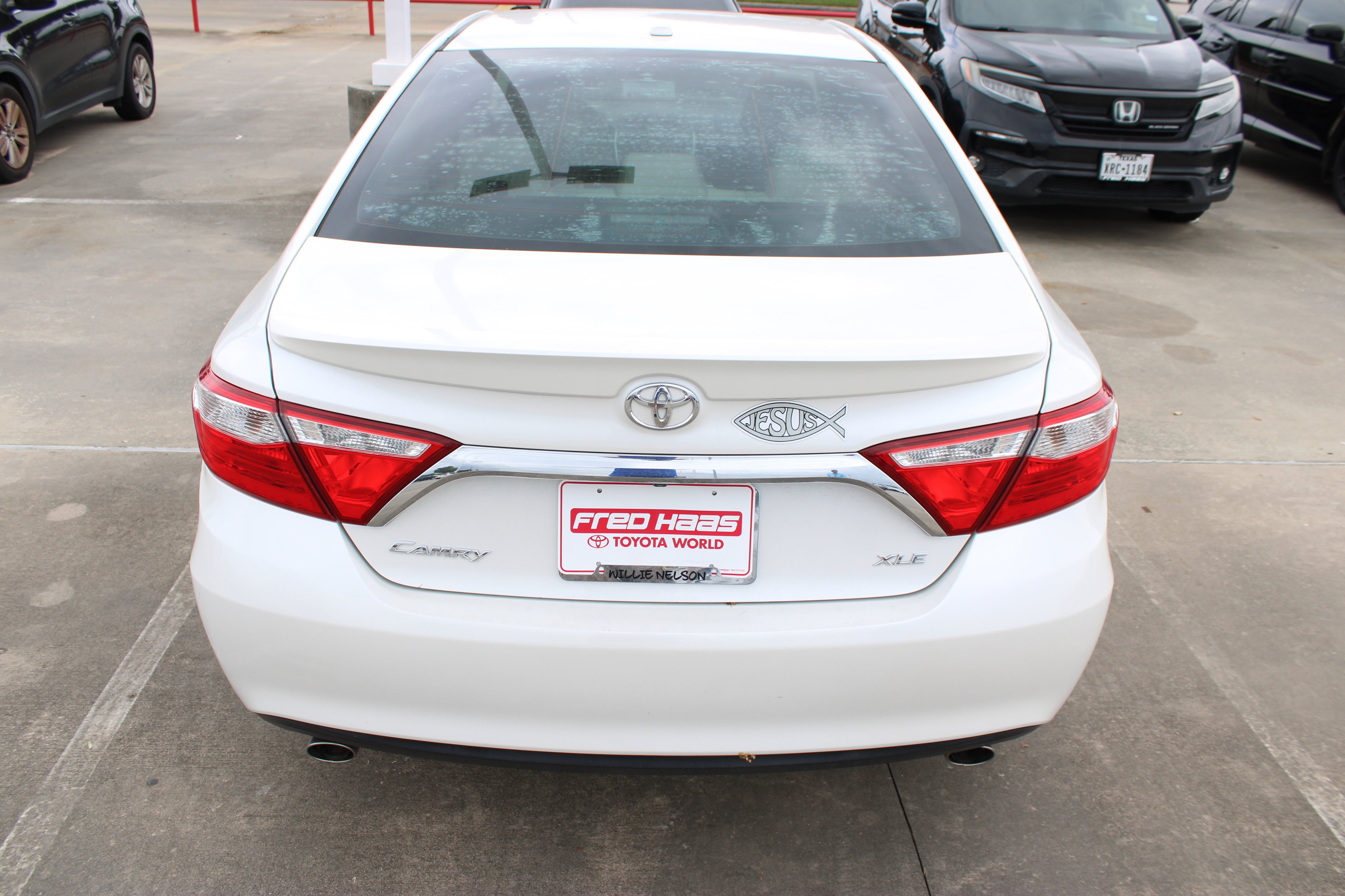 Used 2015 PEARLWHITE Toyota XLE image 7