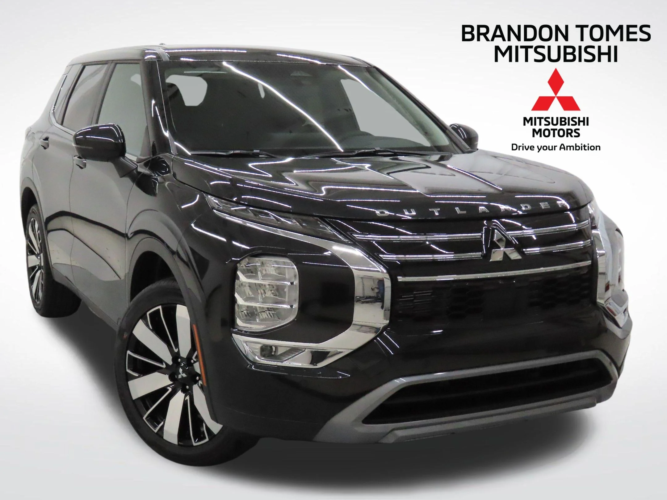 2026 Mitsubishi Outlander SE FWD's photo