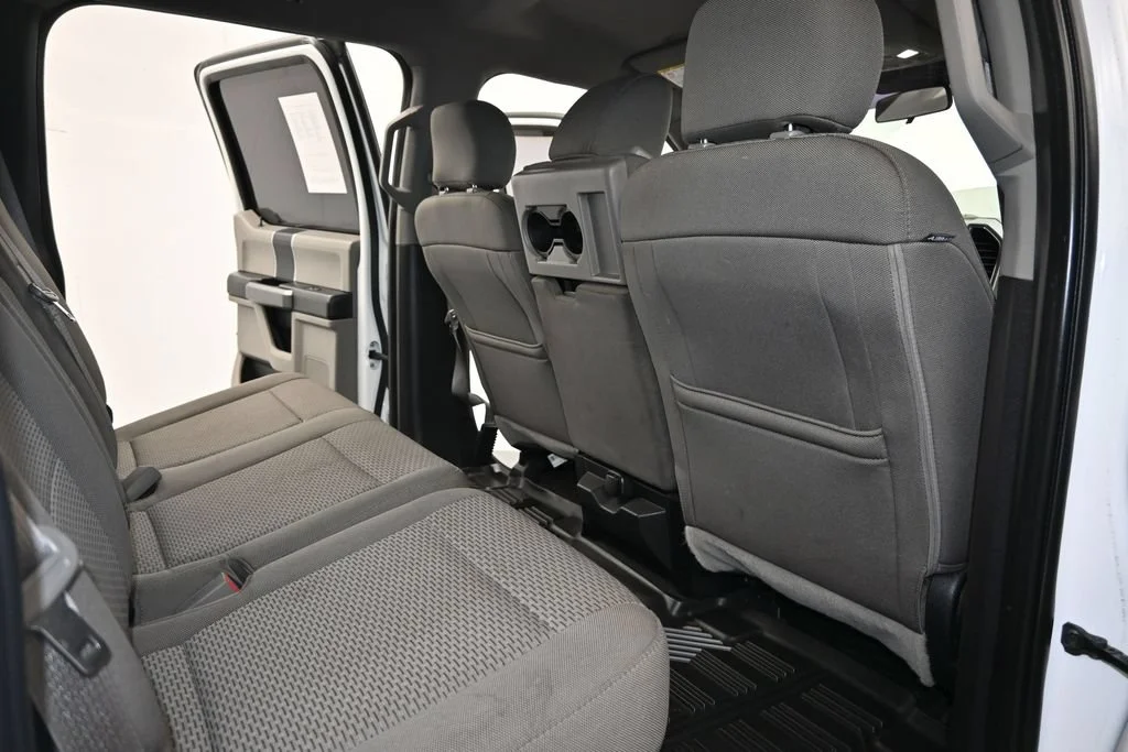 Used 2019 Oxford White Ford XLT image 11