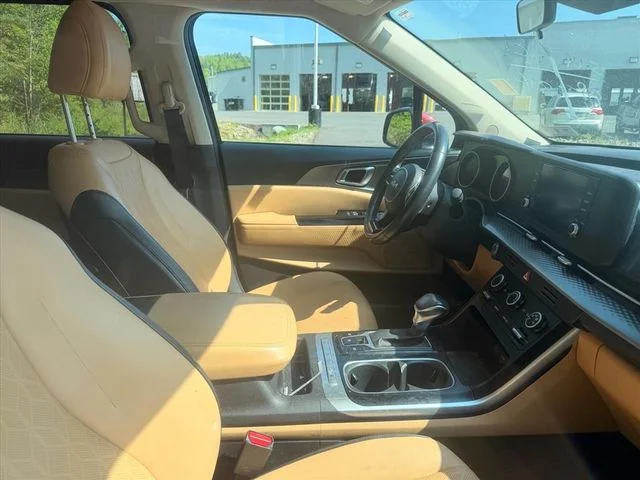 Used 2022 Red Kia LXS image 19