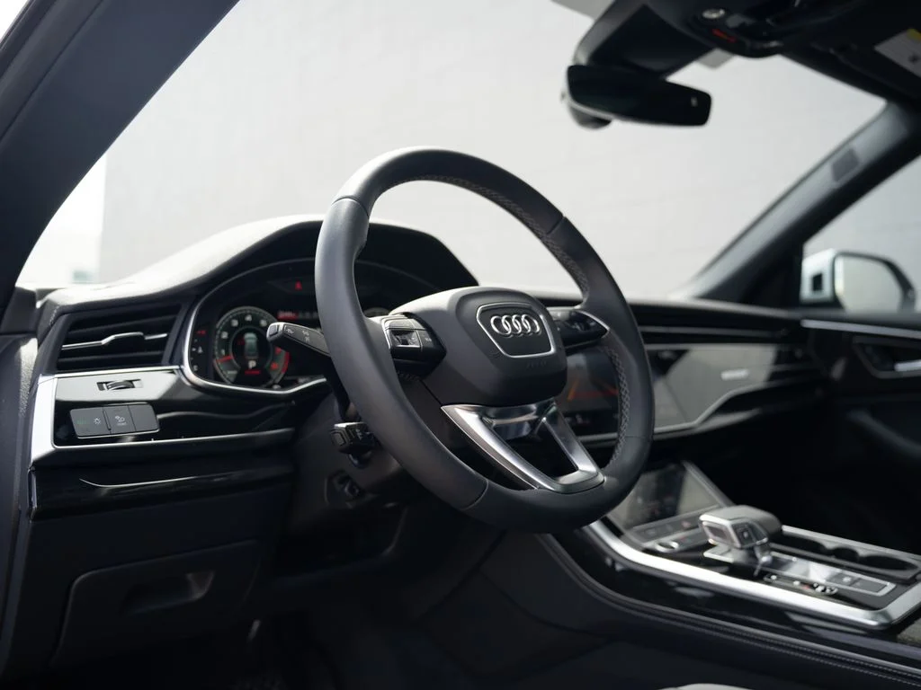 Used 2025 White Audi 55 Premium Plus image 4
