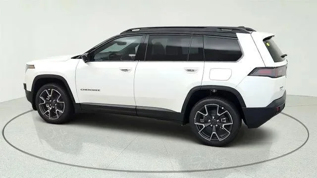 New 2026 Bright White Clear-Coat Exterior Paint Jeep Overland image 8
