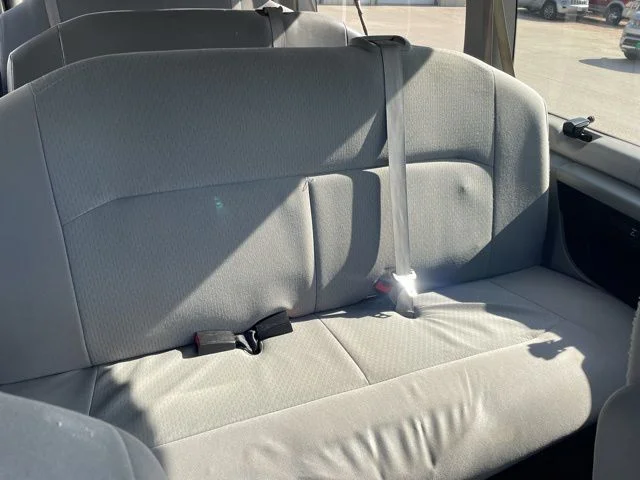 2011 Ford E-Series Econoline Wagon XLT - Photo 6