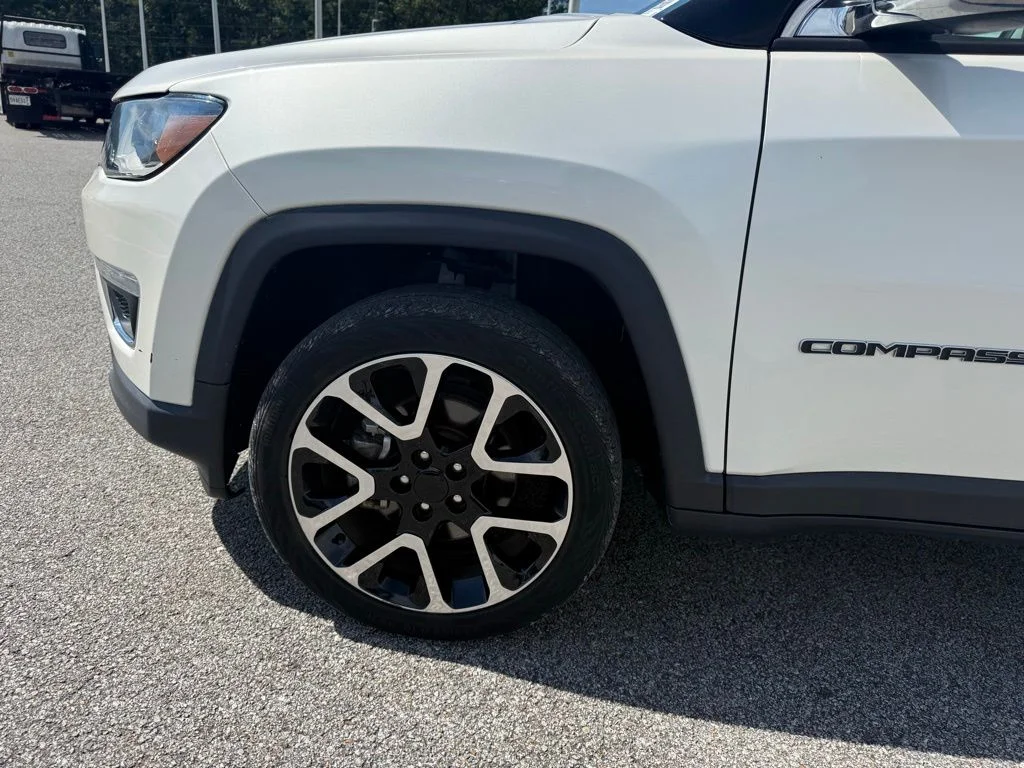 Used 2018 White Jeep Limited image 21