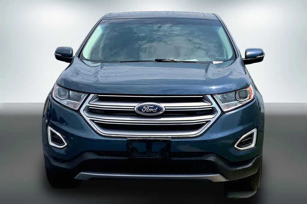Used 2016 Blue Ford SEL image 7