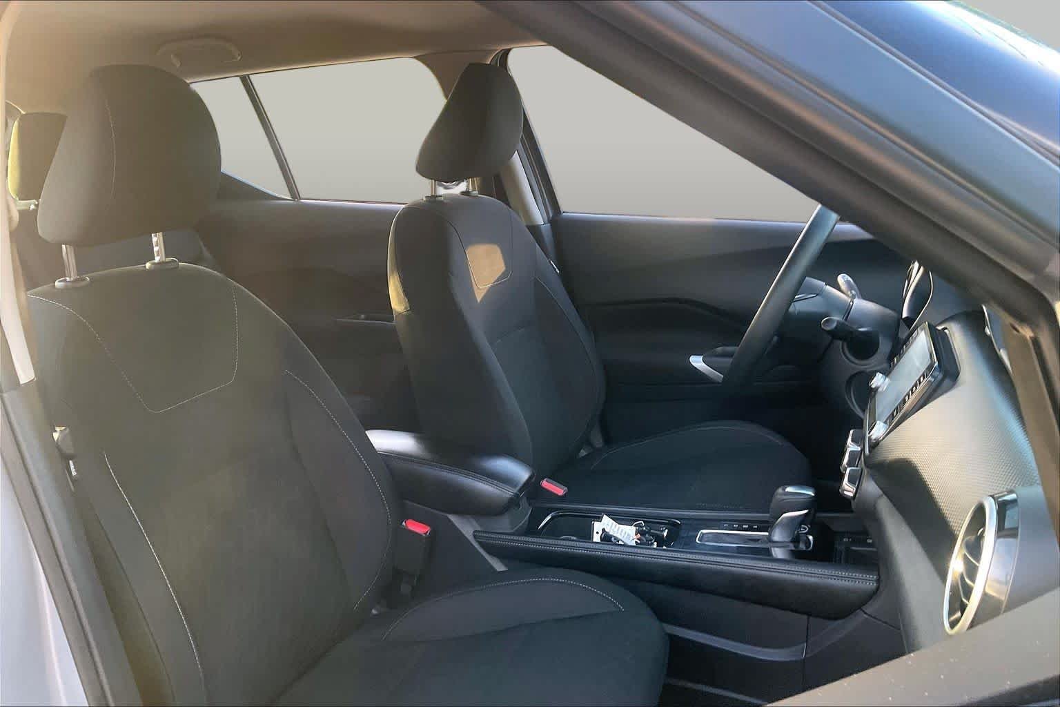 Used 2024 Gray/Super Black Nissan SV image 9