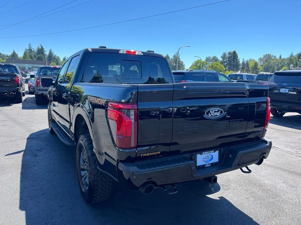 New 2026 Agate Black Metallic Ford Tremor® image 9