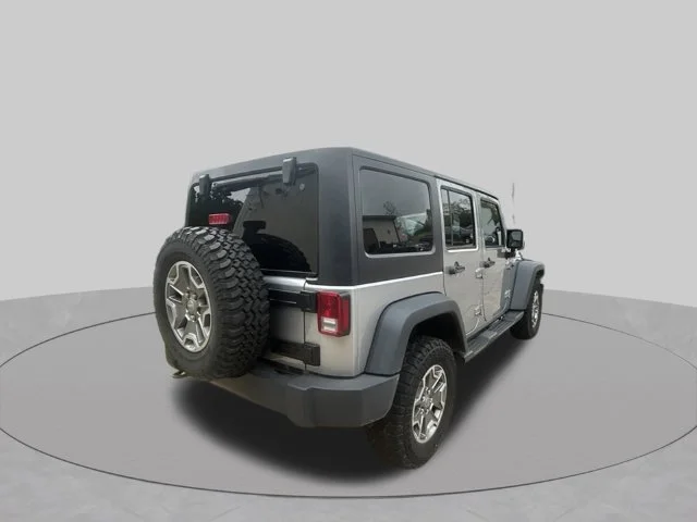 Used 2014 Gray Jeep Unlimited Rubicon image 3