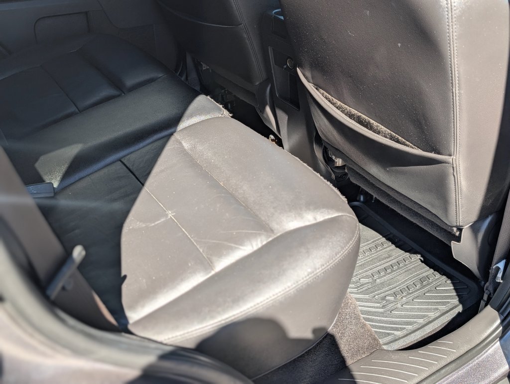 Used 2012 Gray Ford XLT image 29
