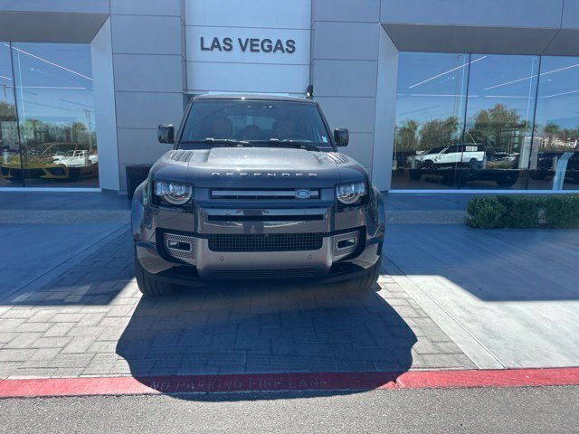 Certified Used 2023  Land Rover  image 2