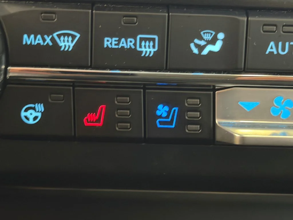 Used 2024 Gray Ford Lariat image 25
