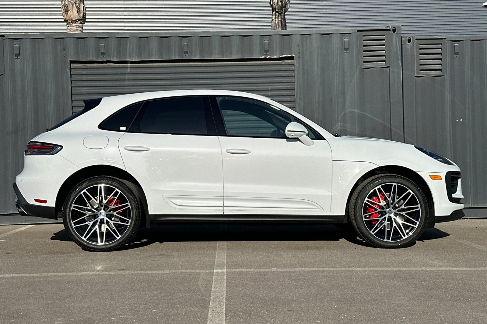 2026 Porsche Macan S - Photo 9