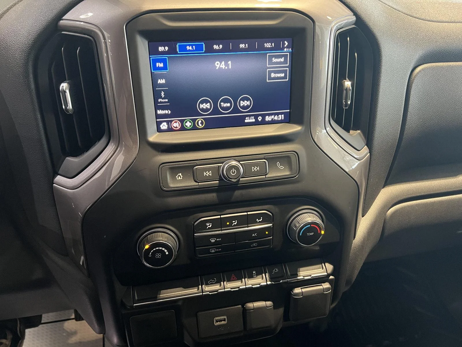 Used 2020 Summit White Chevrolet Work Truck image 18