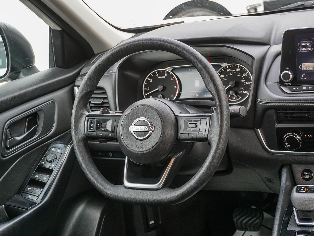 Used 2024 White Nissan S image 17