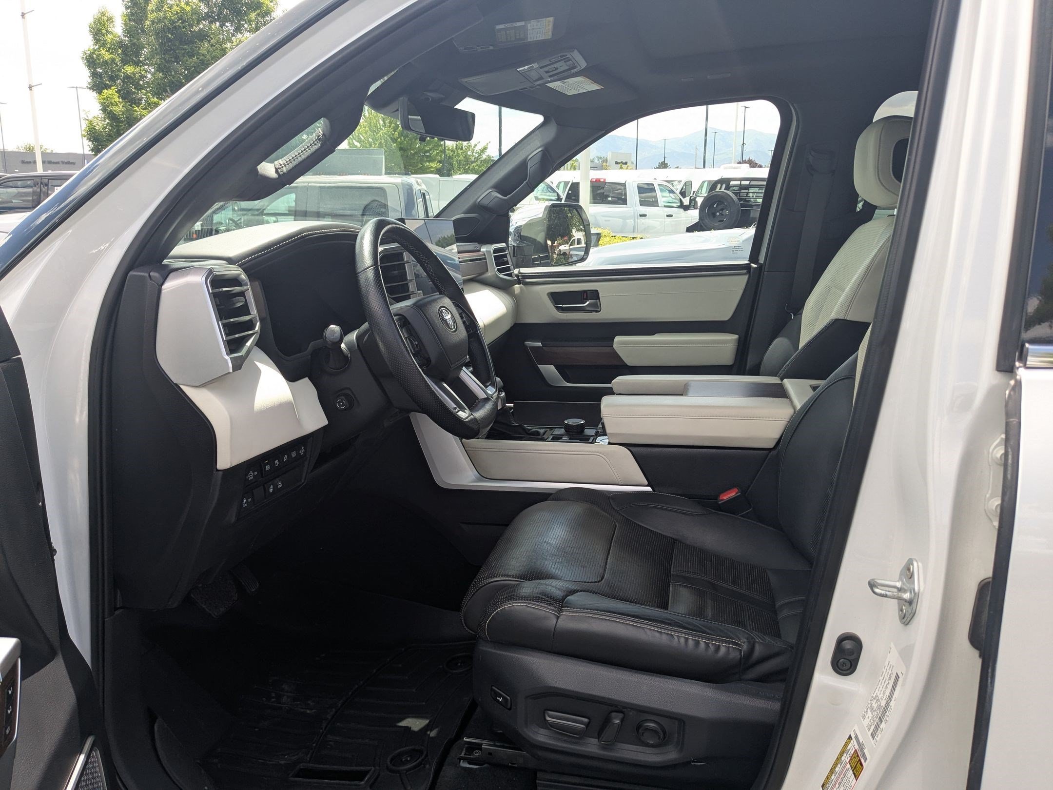 Used 2022 White Toyota Capstone Hybrid image 24