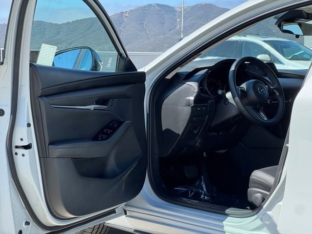 Certified Used 2025 Ceramic White Mazda 2.5 S Select Sport image 8