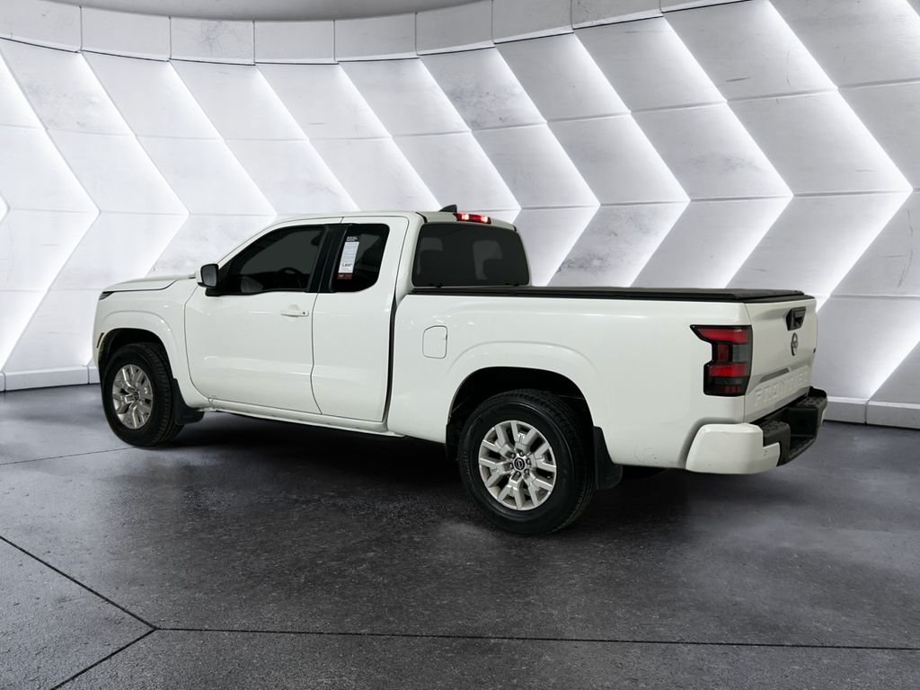 Used 2022 White Nissan SV image 6