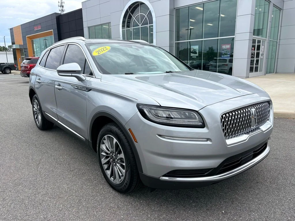2022 Lincoln Nautilus Reserve FWD's photo