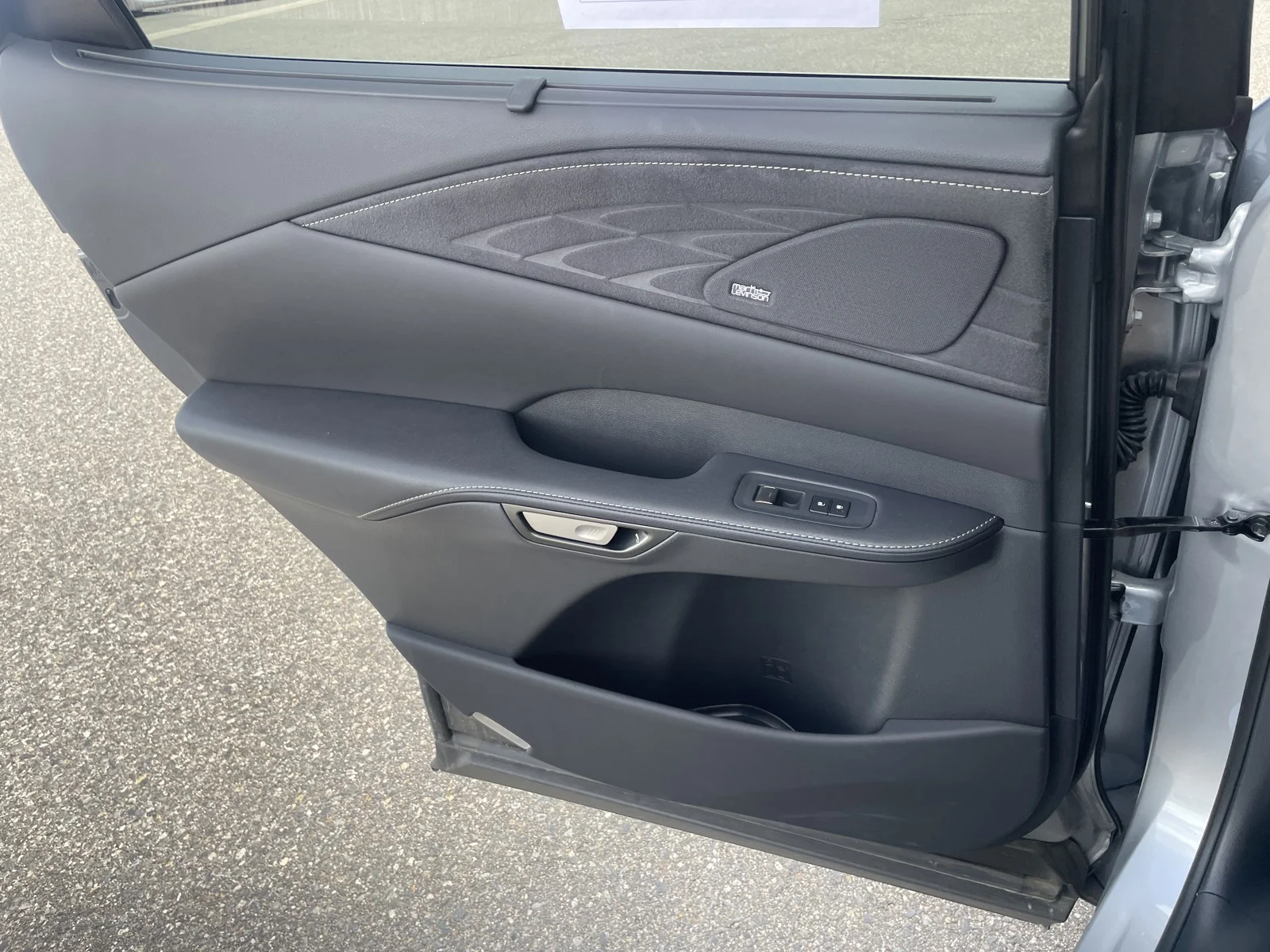 Used 2025 Iridium Lexus Luxury image 16