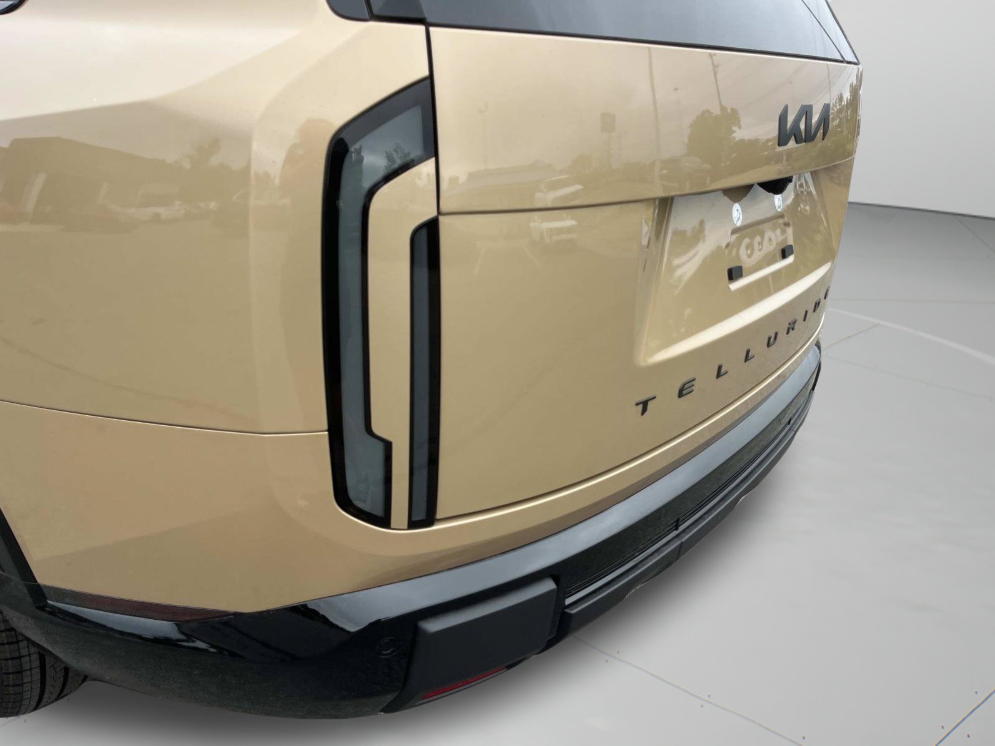 New 2027 Terrain Brown Kia X-Line EX image 10