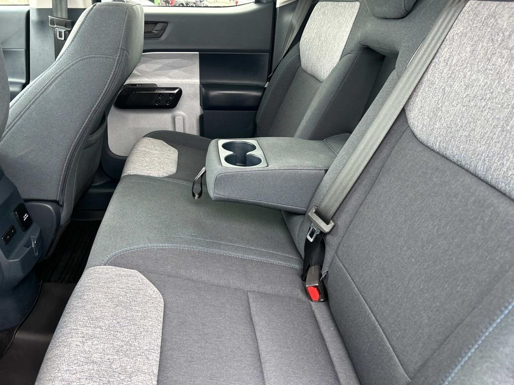 Used 2025 Azure Gray Metallic Ford XLT image 19