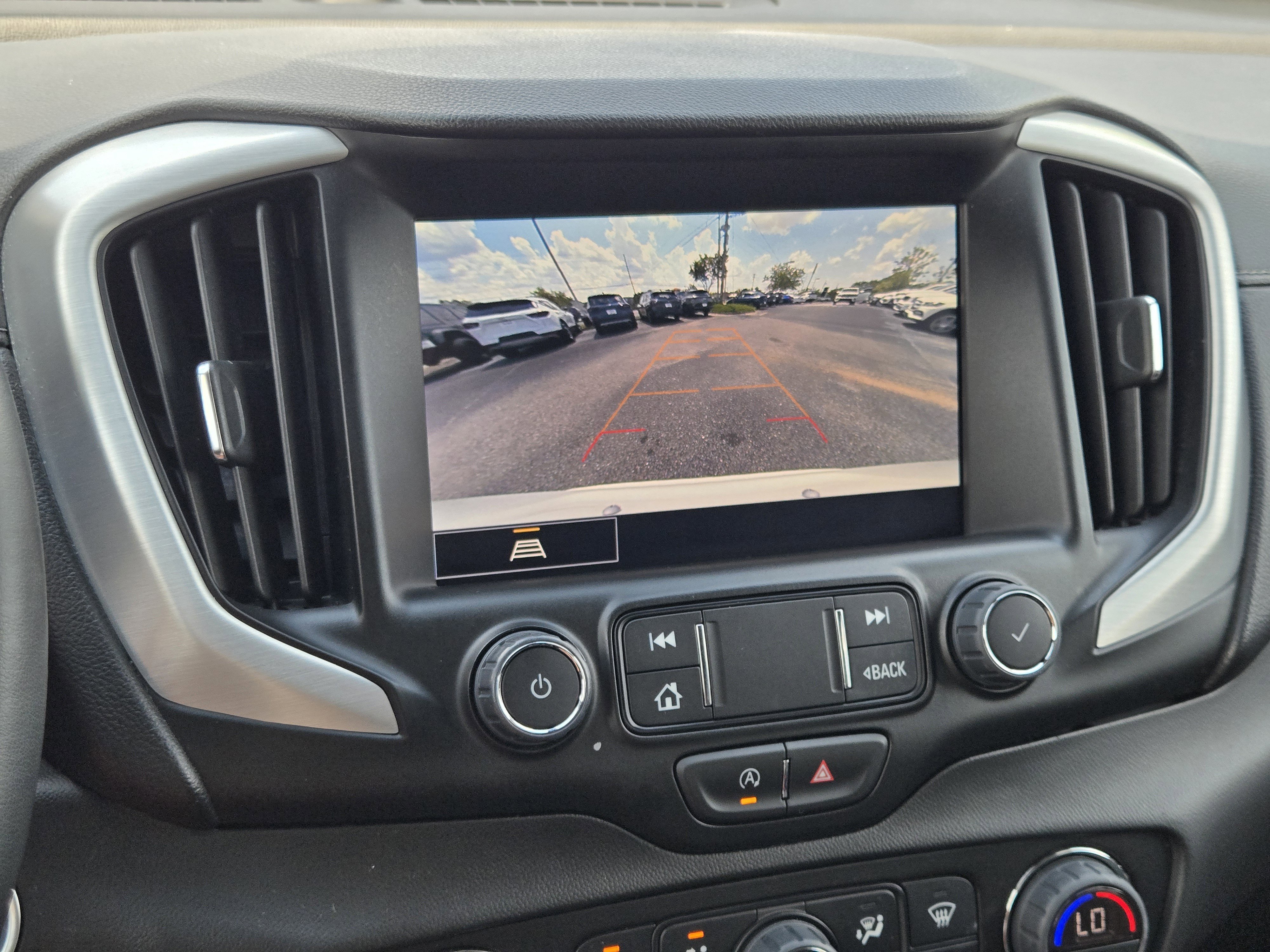 2024 GMC Terrain SLT - Photo 25