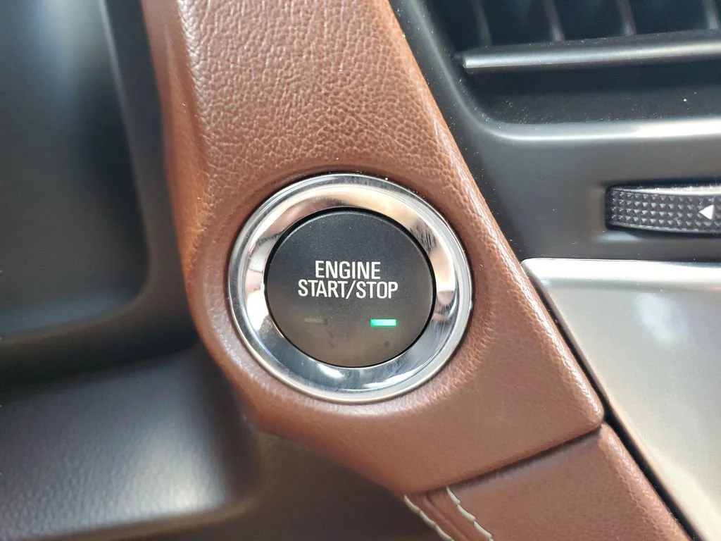 Used 2018 BLACK Chevrolet Premier image 24