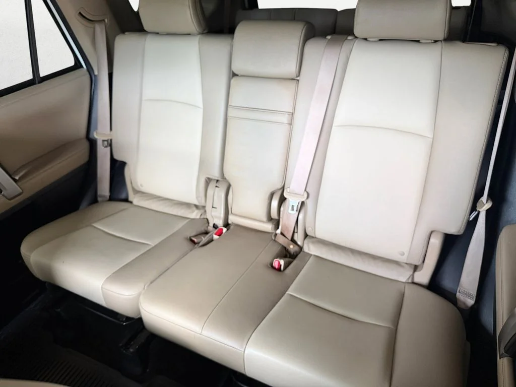 Used 2022 White Toyota SR5 Premium image 7