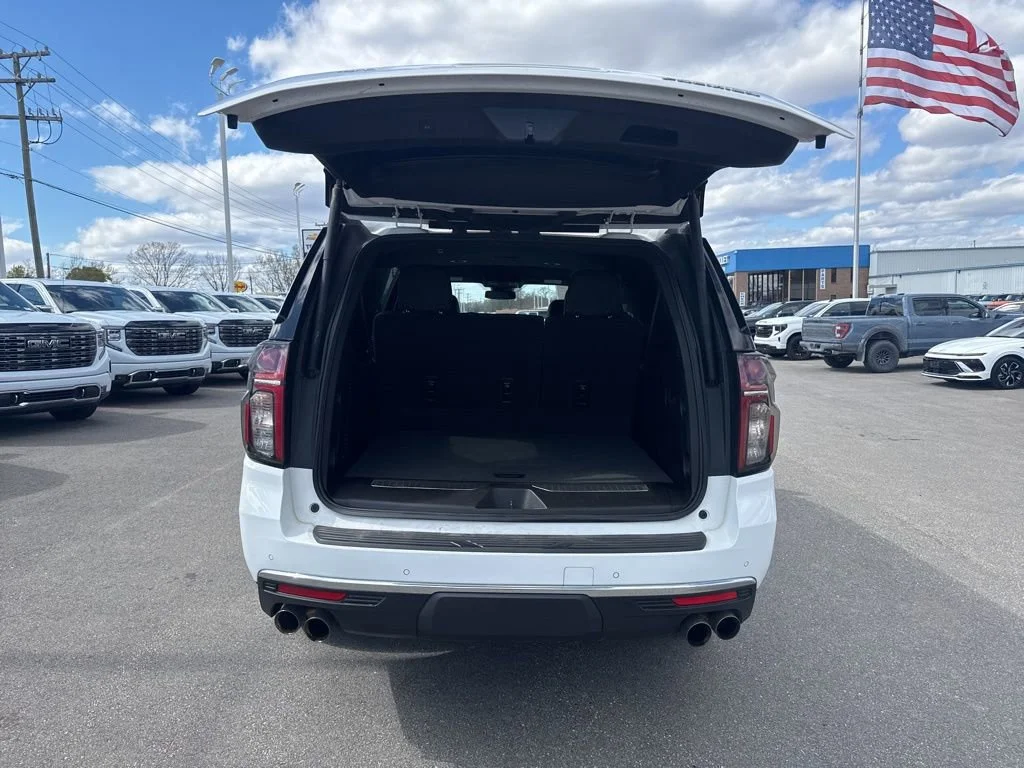 Used 2023 Summit White Chevrolet Premier image 31