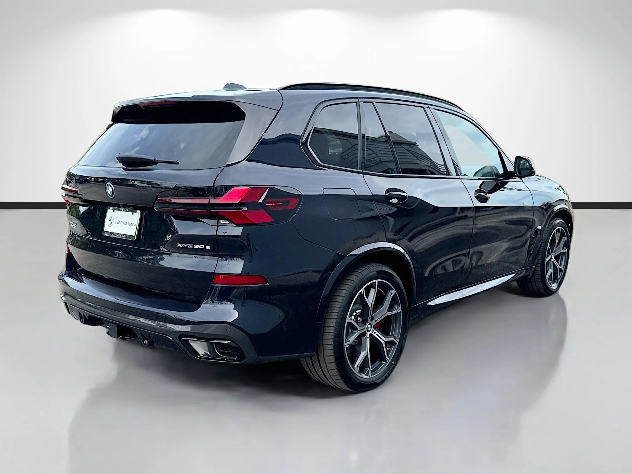 New 2026 Carbon Black Metallic BMW xDrive50e image 3