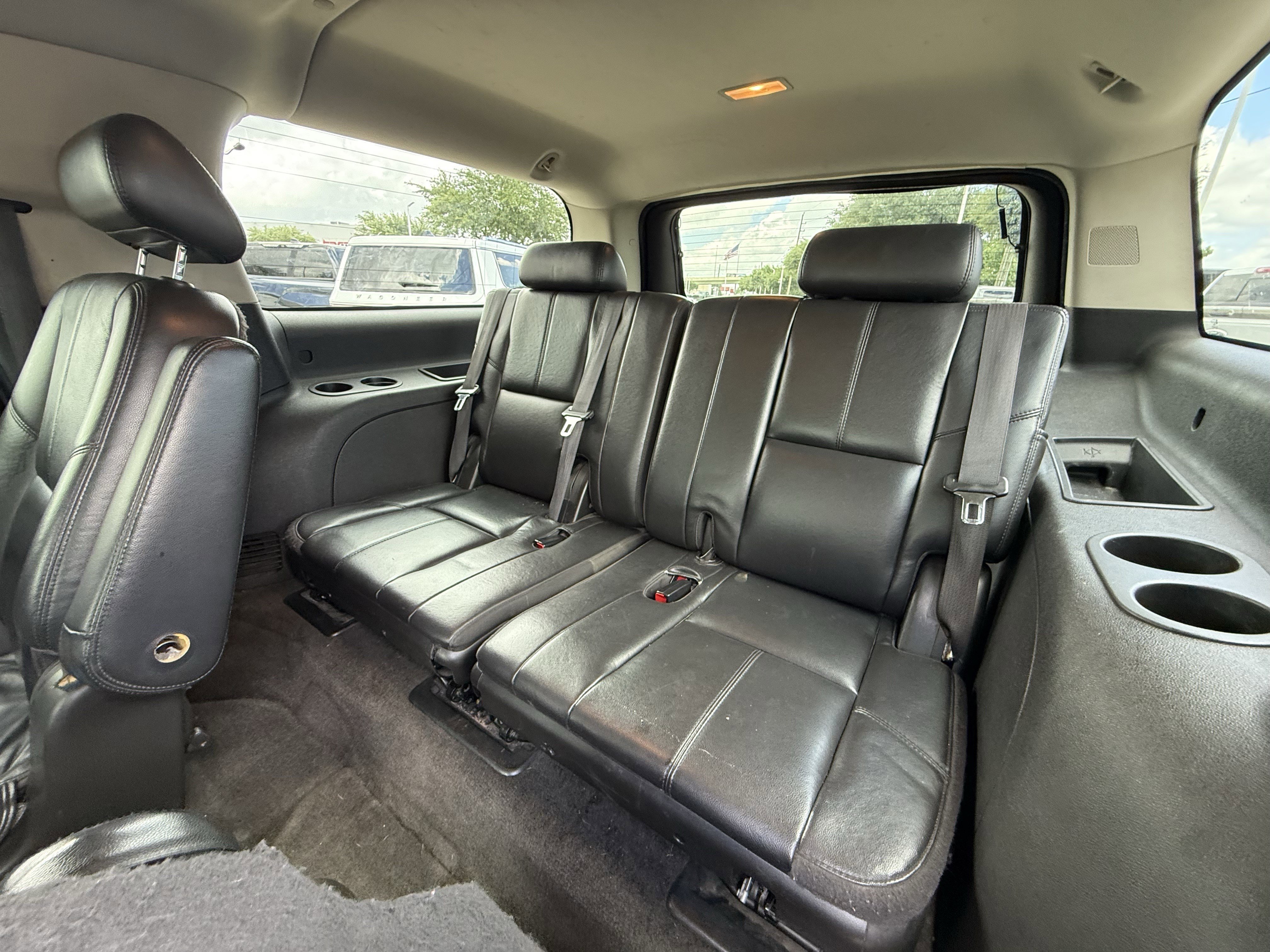 Used 2010 Taupe Gray Metallic Chevrolet LT image 27