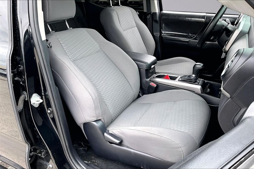 Used 2021 Black Toyota SR5 image 7