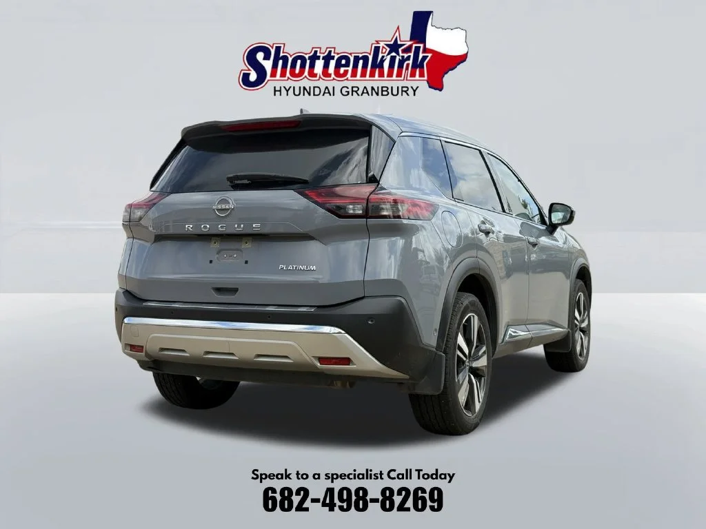 Used 2022 Boulder Gray Nissan Platinum image 6
