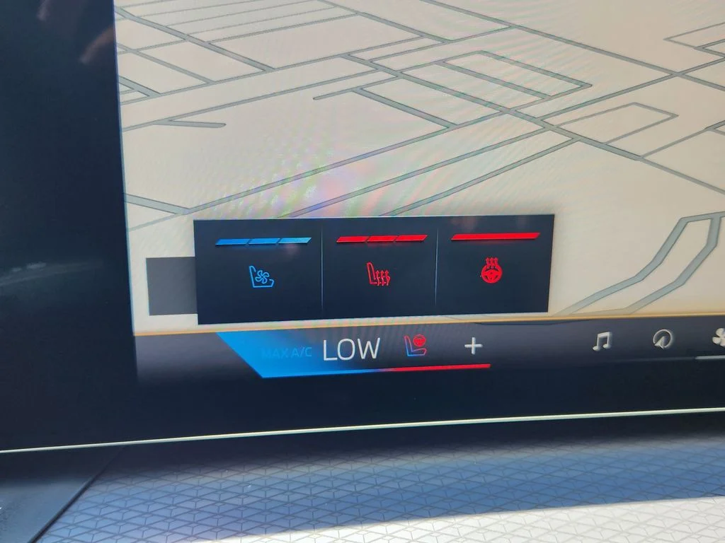 New 2026 Vegas Red Metallic BMW xDrive40 image 15