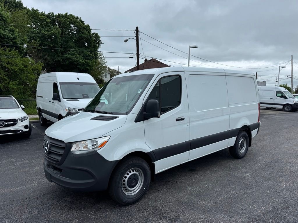 2026 Mercedes-Benz Sprinter 2500 144 WB's photo
