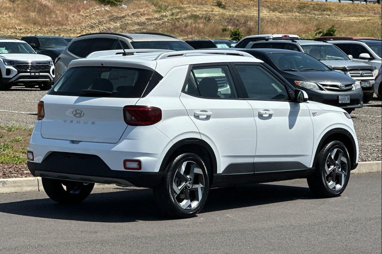 New 2026 White Hyundai SEL image 3