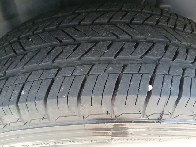 Used 2023 Green Jeep Sport image 53