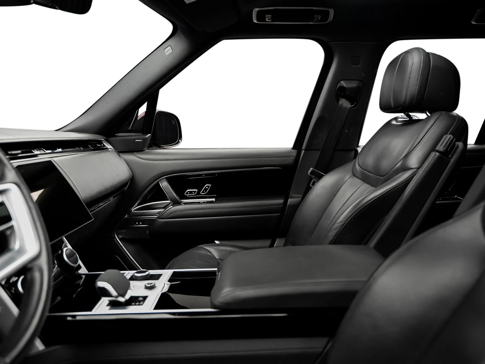 Used 2023 Black Land Rover SE image 53