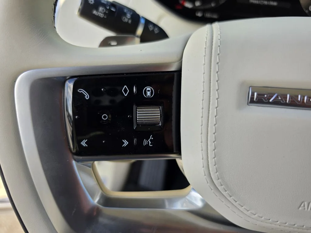 Used 2025 Gray Land Rover SE image 19